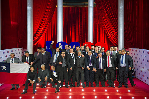 2015.08.02 | Alfombra Roja - Los 33